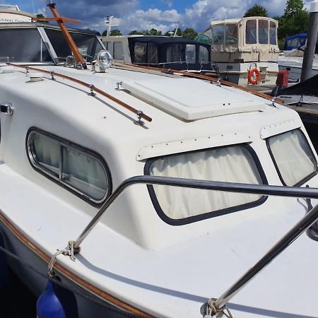 Buoyant Breaks Hotel Bray Eksteriør billede