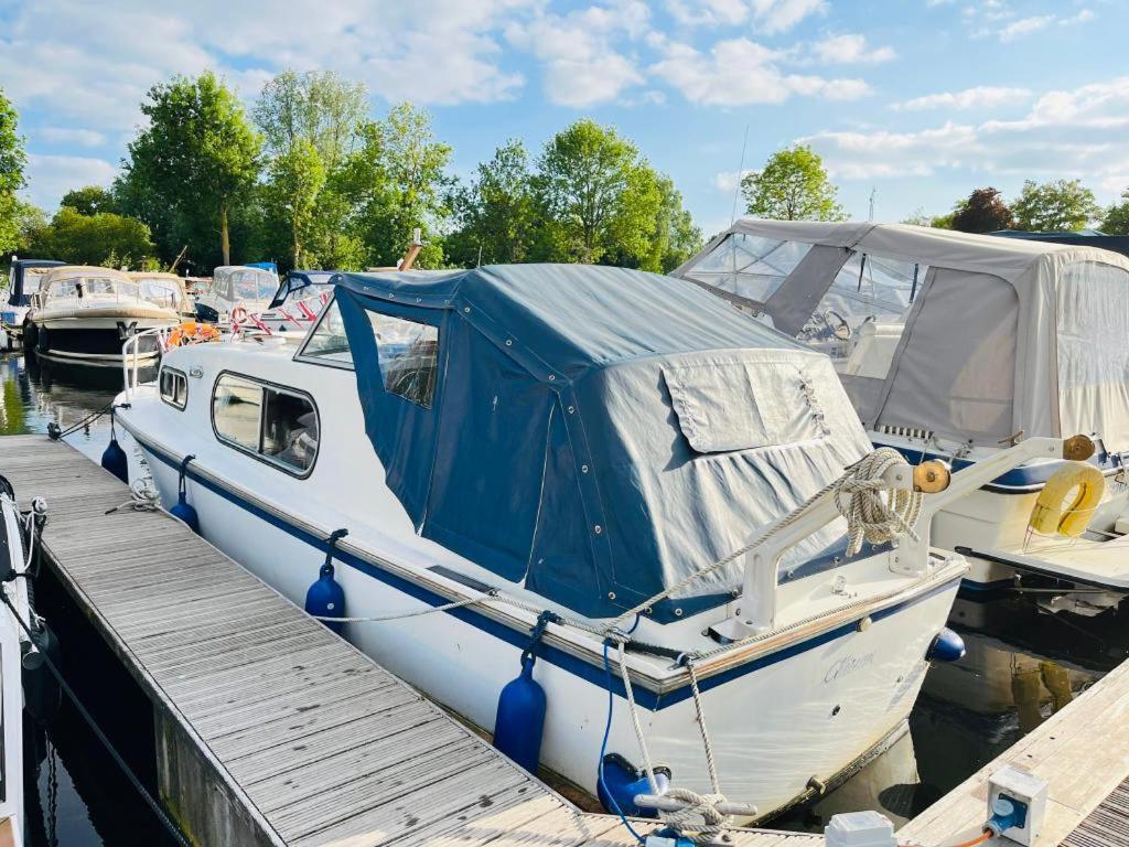 Buoyant Breaks Hotel Bray Eksteriør billede